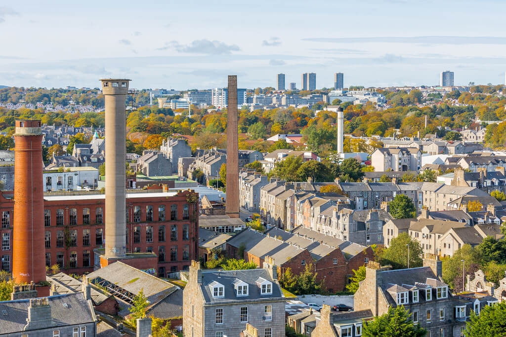 Beste Reisezeit für Aberdeen Klima und Wetter. 8 Monate zu vermeiden!