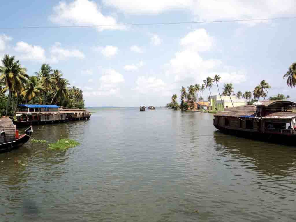 Alappuzha :  Alappuzha :