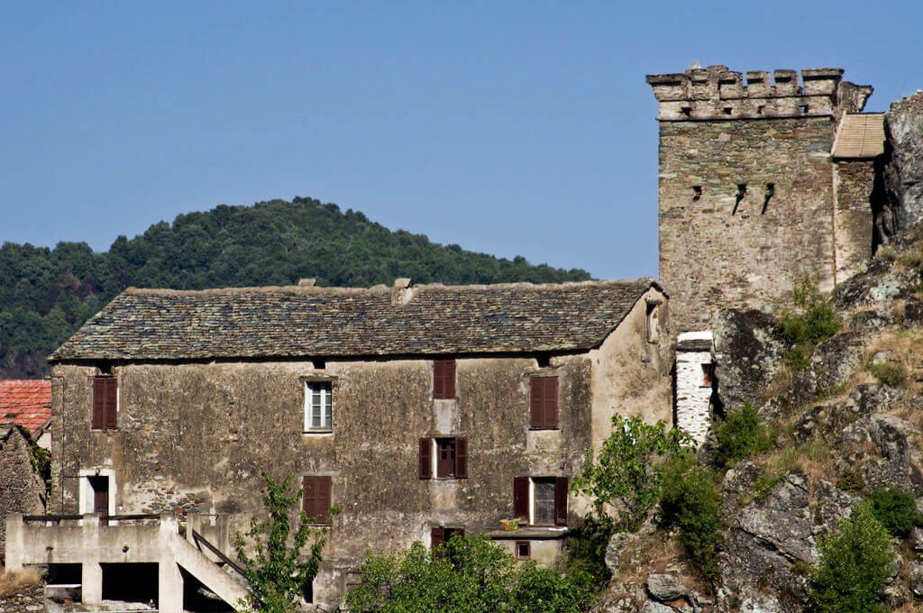 Aléria :  Aléria :