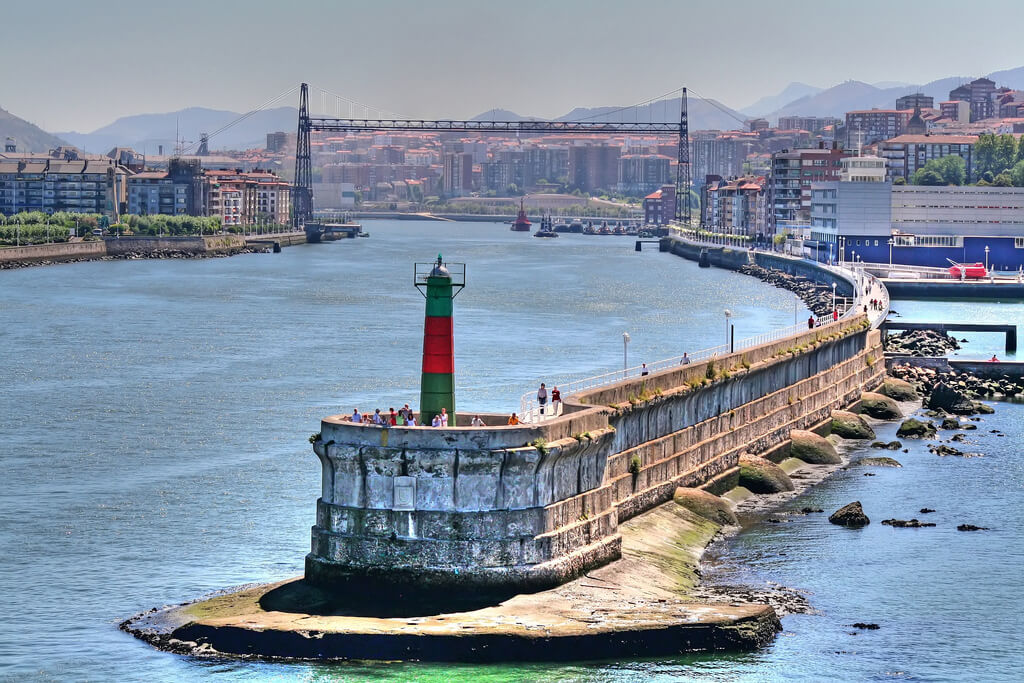 Beste Reisezeit für Bilbao Klima und Wetter. 2 Monate zu vermeiden!