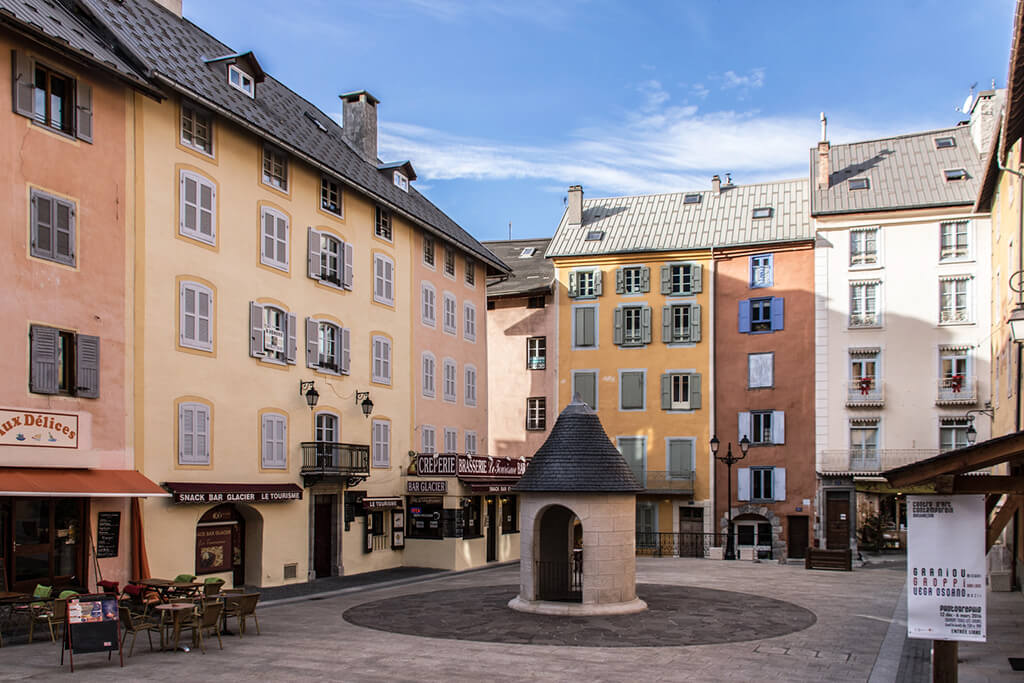 Beste Reisezeit für Briançon Klima und Wetter. 8 Monate Zu Vermeiden