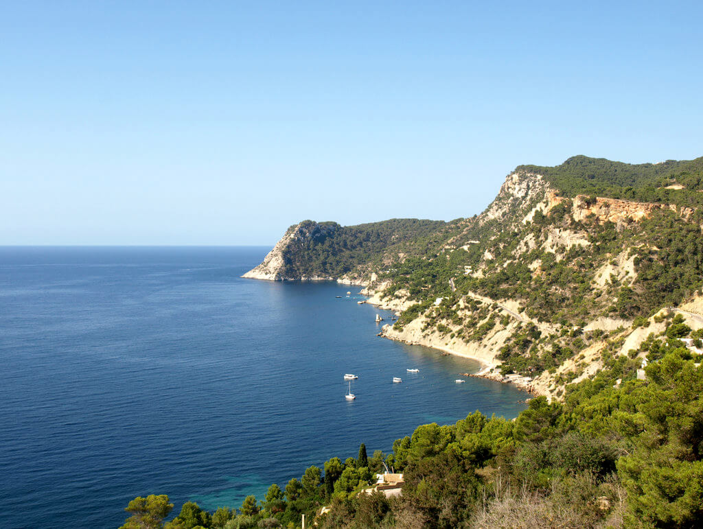 Cala Llenya :  Cala Llenya :