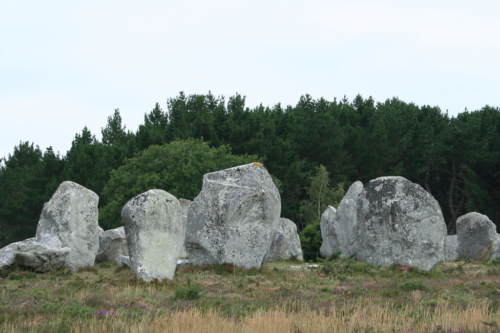 Beste Reisezeit für Carnac Klima und Wetter. 4 Monate zu vermeiden!
