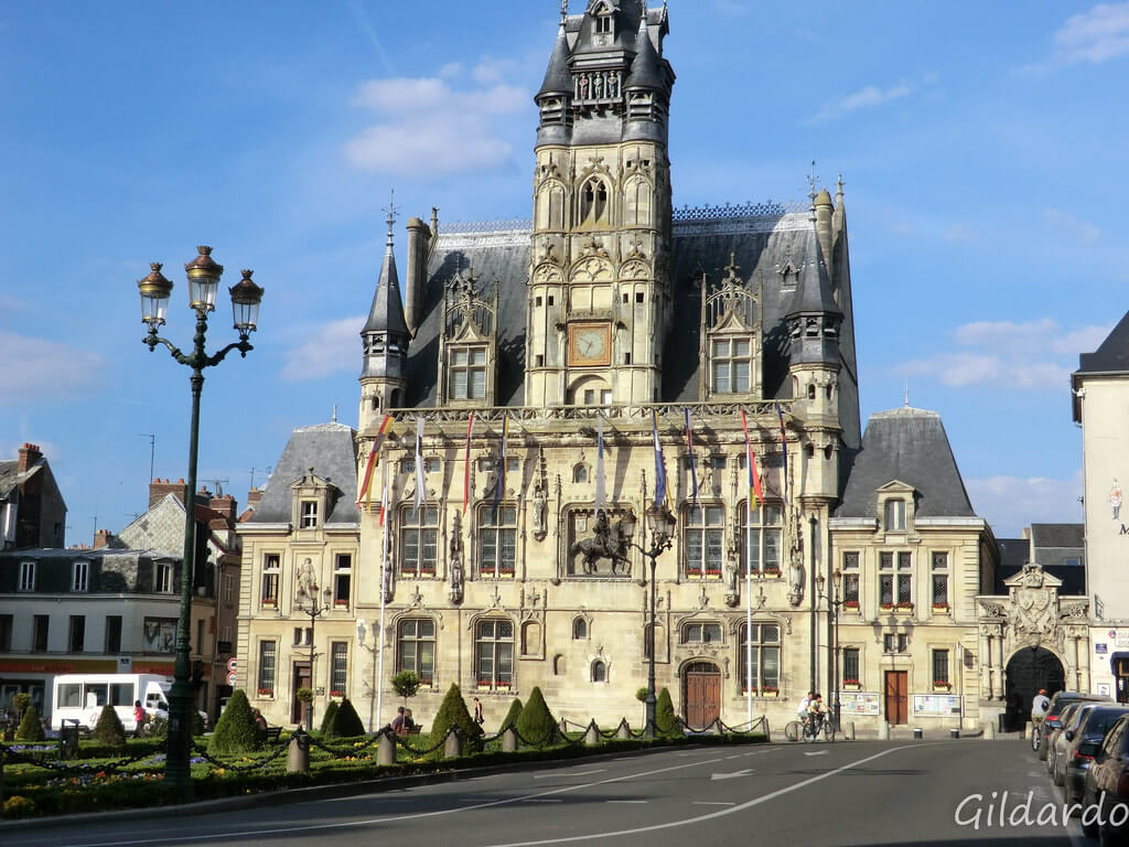 Compiègne :  Compiègne :