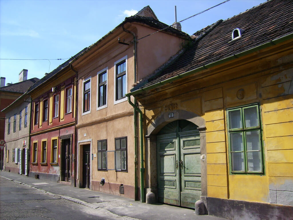 Beste Reisezeit für Gyor Klima und Wetter. 5 Monate Zu Vermeiden