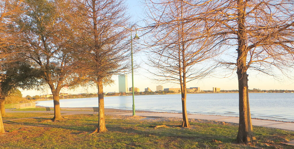 Lake Charles :  Lake Charles :