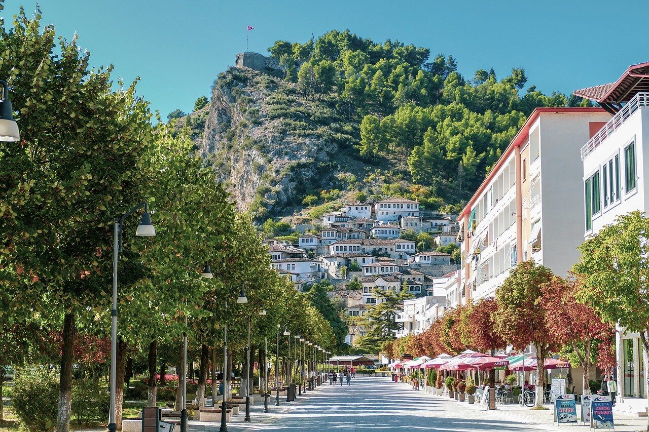 Berat : Berat Berat : Berat