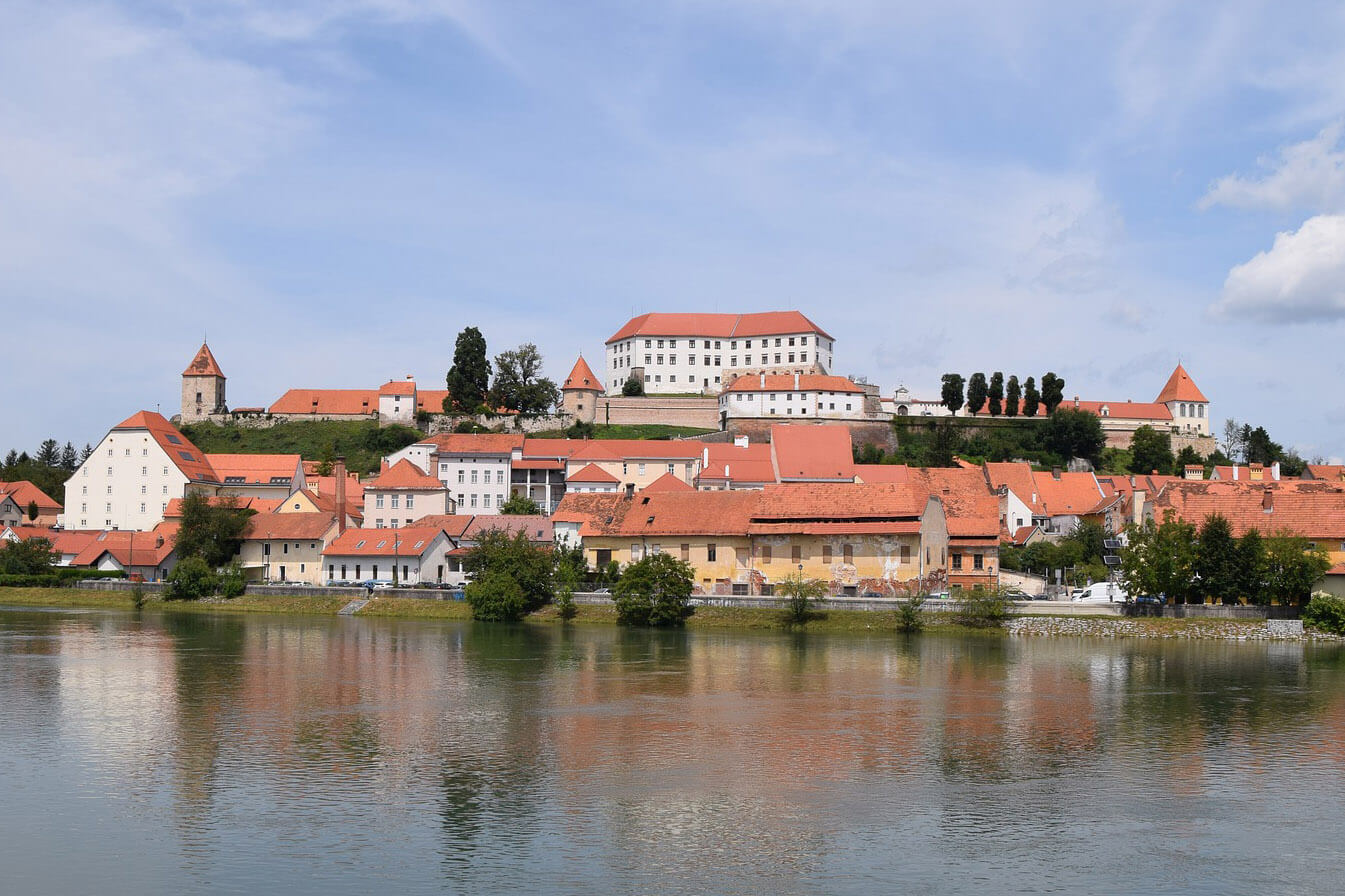 Pettau : Ptuj