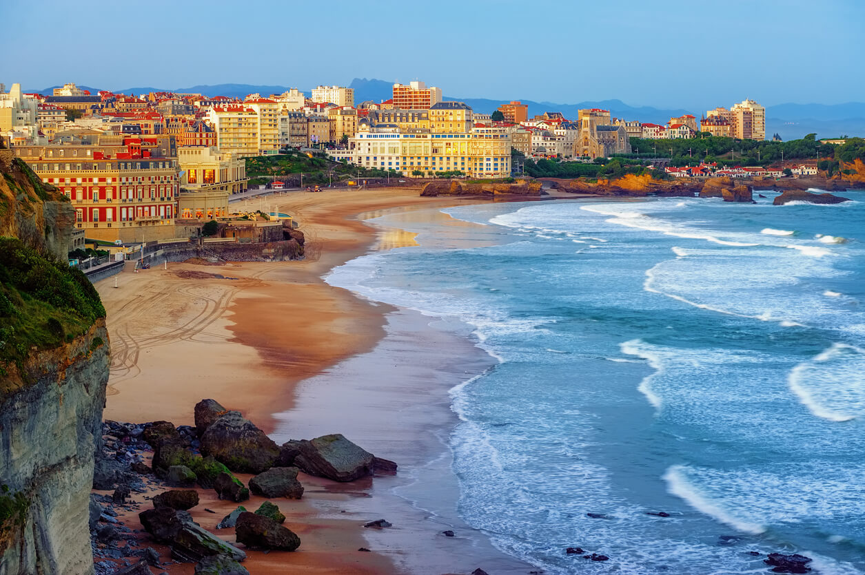 Französisches Baskenland: Biarritz et ses célèbres plages dans le Pays Basque Französisches Baskenland: Biarritz et ses célèbres plages dans le Pays Basque